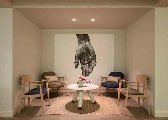 特乐玛me锡切斯酒店 5* 锡切斯