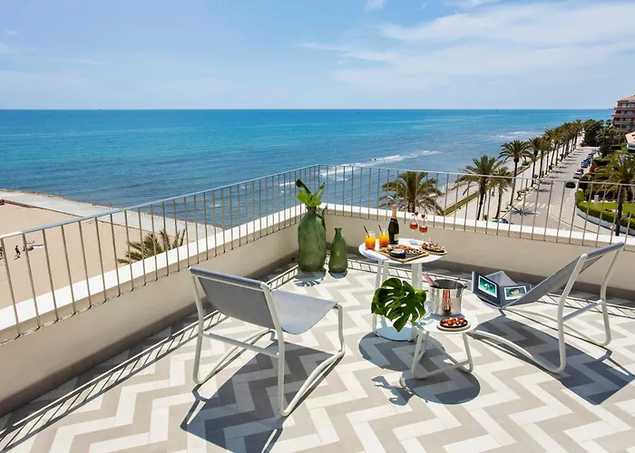 特乐玛me锡切斯酒店 锡切斯