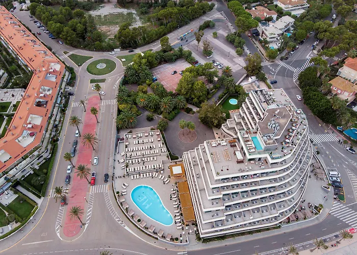 Me Terramar מלון 5*