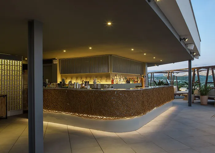 酒店 特乐玛me锡切斯酒店