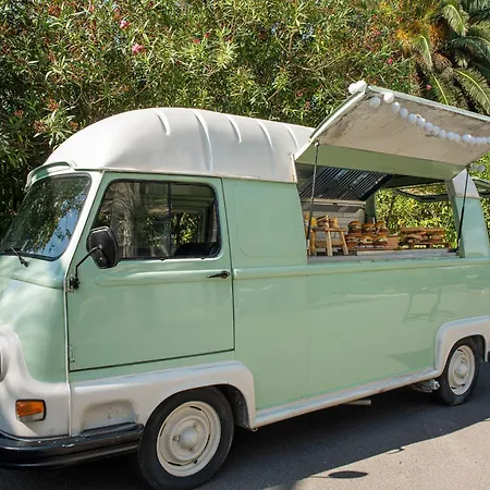 Me Terramar Готель Сіджас