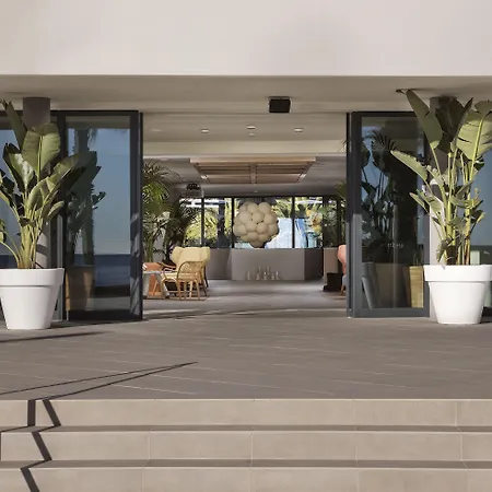 מלון Me Terramar סיטגס