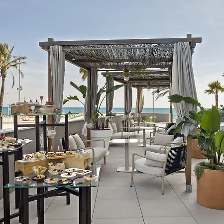 מלון Me Terramar סיטגס