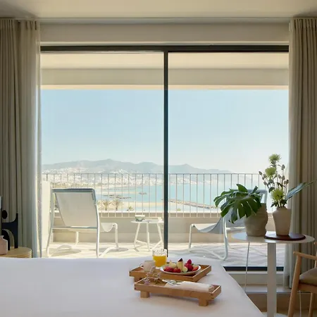 Hotel Me By Meliá Terramar