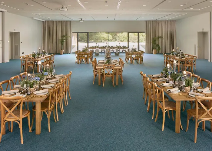 Me Terramar מלון סיטגס