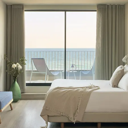 Me Terramar Hotel 5*